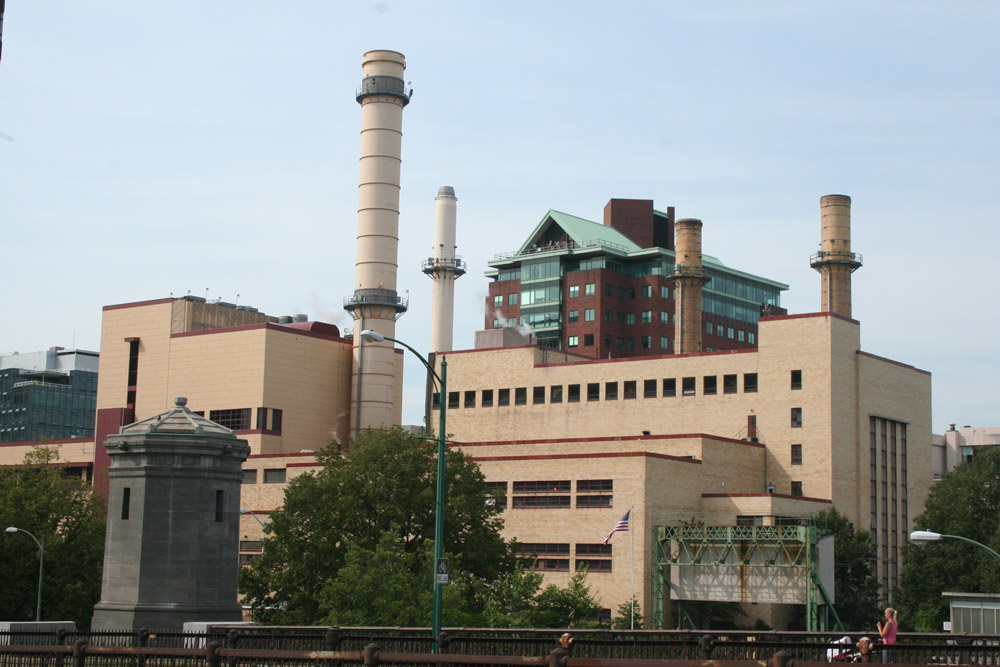 Cambridge architecture, Factory view from Longfellow bridge, Kendall station