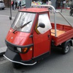 Paris Streets | Petite voiture utilitaire Agip rouge vintage
