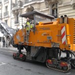 Paris Streets | Matériel travaux urbains - Machine à goudron et bitume