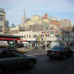 New-York Architecture, Manhattan, 8 AV et W 23 ST, Crosswalk, People, Car, Building, Road