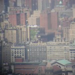 View from building top of the rock (rockefeller center) whit twin tourist (jumelles touristiques in french)